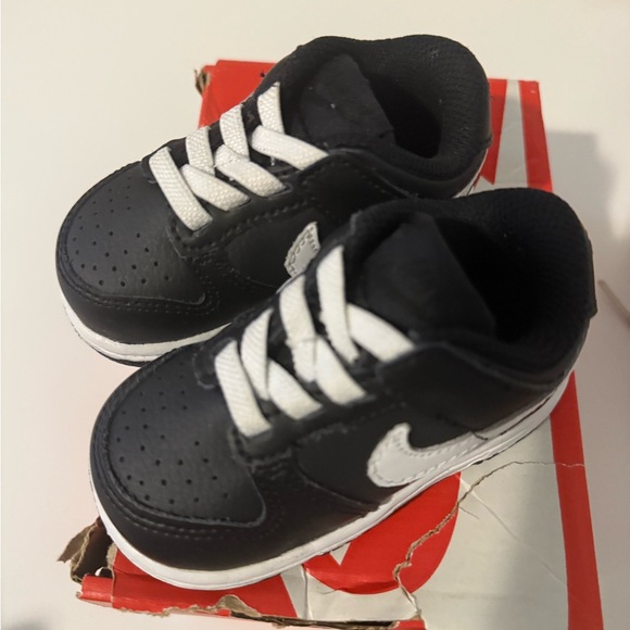 Nike Dunk Low Toddler Shoes in Red - Picture 1 of 4